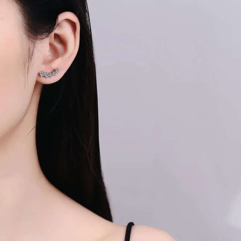 Smyoue 1.16cttw Gradient Gem Full Moissanite Stud for Women Sparkg Party Jewelry Earrings Sterg Sier GRA