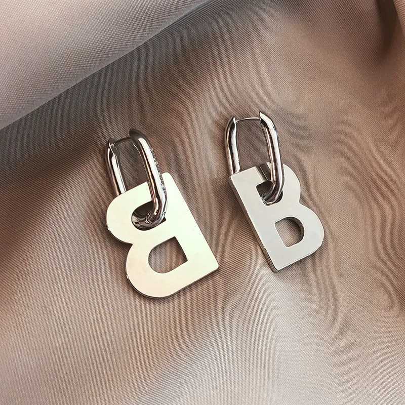 European and American letter B earrings fashionable stainless steel womens earrings 2023 new jewelryXJ250418