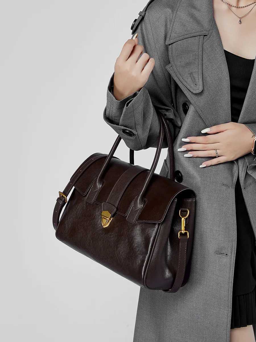 YANATARI genuine leather bag for women Luxury woman Shoulder bag large capacity square fashion tote bag Fashionable HandbagW251118