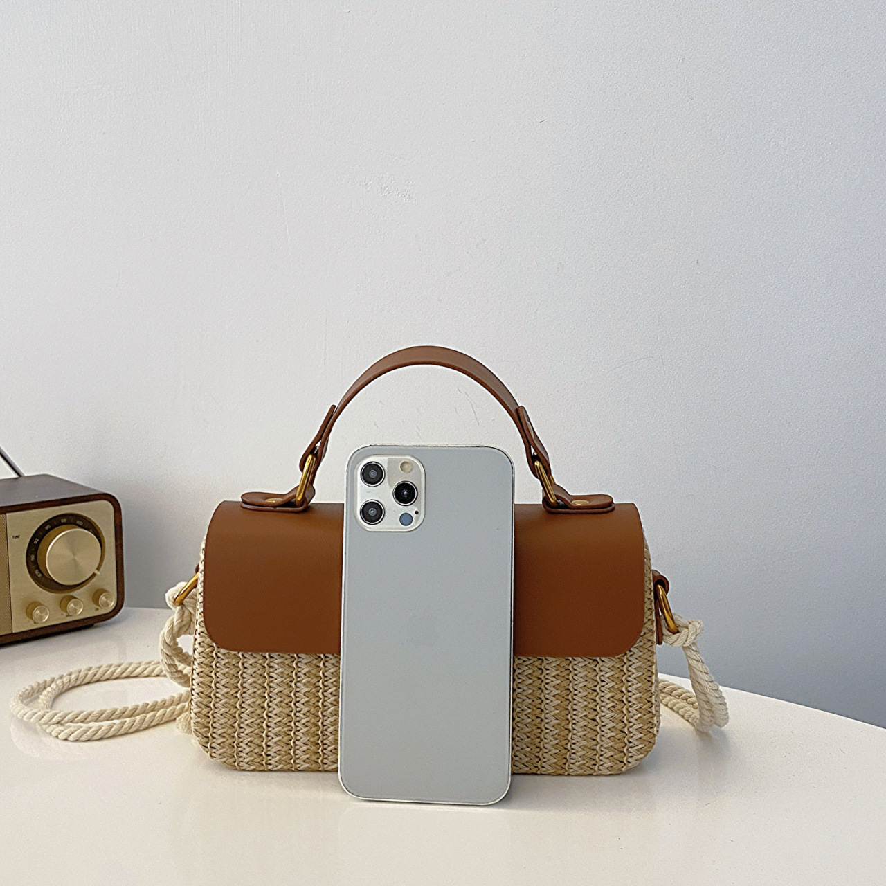 Versatile Small Square Straw Shoulder Bag - Modern Retro Designer Portable Messenger