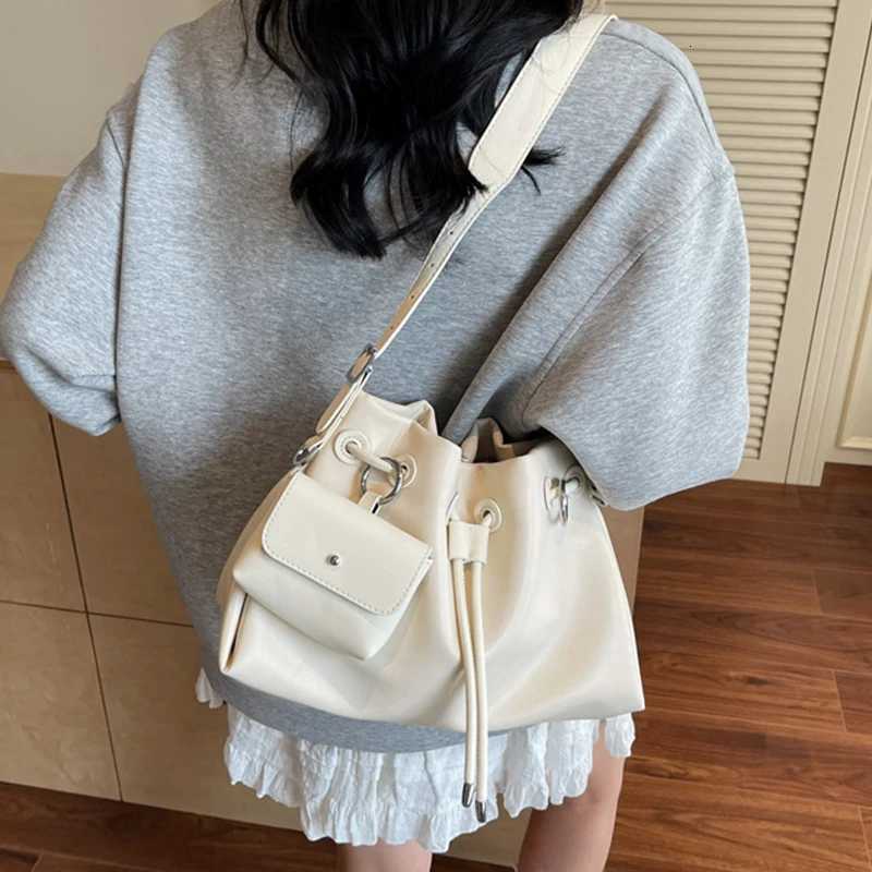 Chic Design Drawstring Bucket Bag Women Elegant Party Handbags French Retro Large Capacity Single Shoulder Crossbody Bags W251118