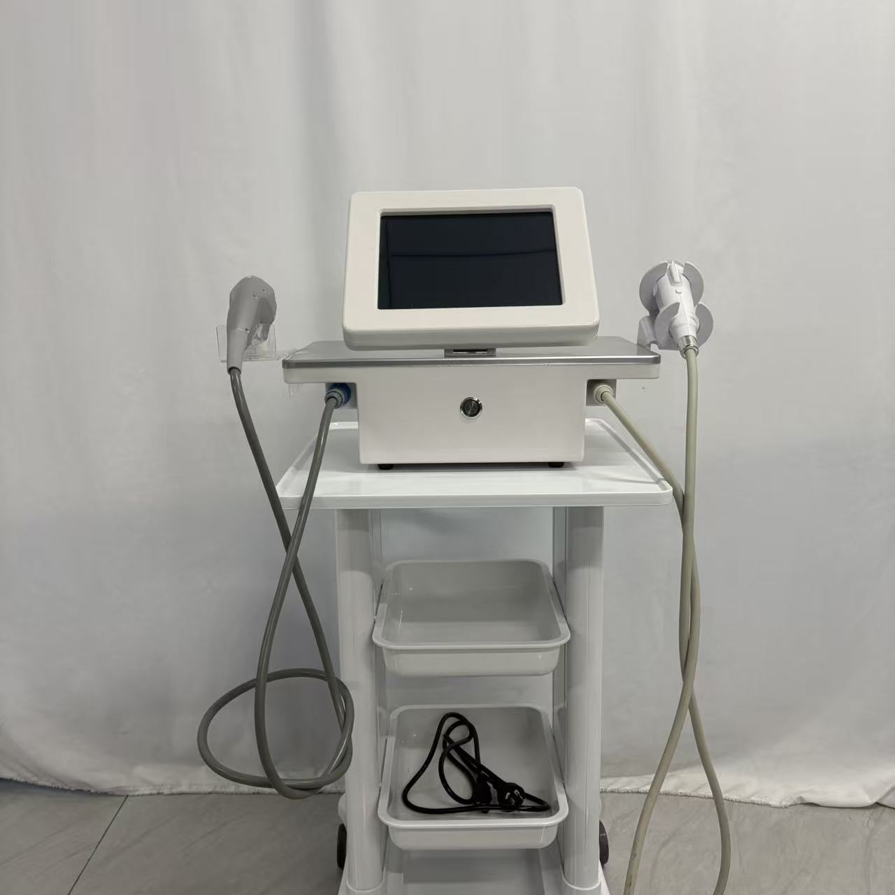 Gold RF Microneedle Machine for Facial and Body Lifting Skin Tightening Fractional Radio Frequency RF Micro Needling Equipment