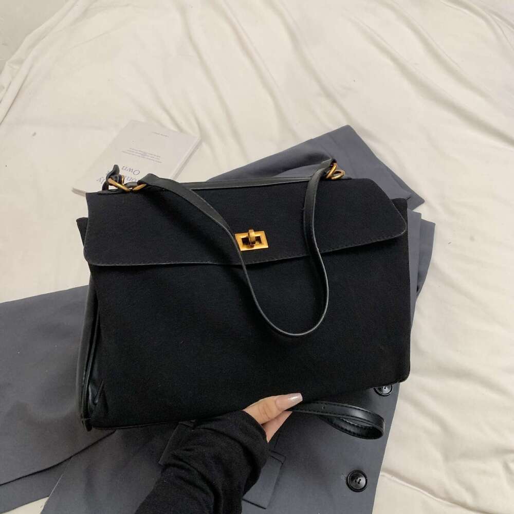 2025 autumn trendy large capacity tote frosted commuting shoulder versatile crossbody women's bag