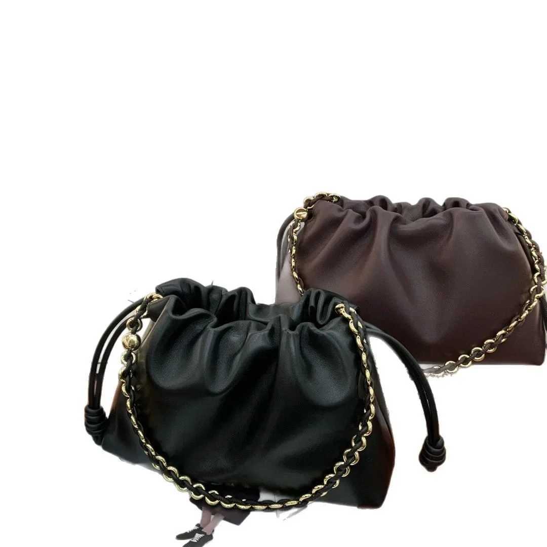 New Chinese Style Soft Cowhide Flamenco Purse Cloud Shoulder Bag Celebrity Roja Handbag Neutral Minimalist Crossbody BagW251118