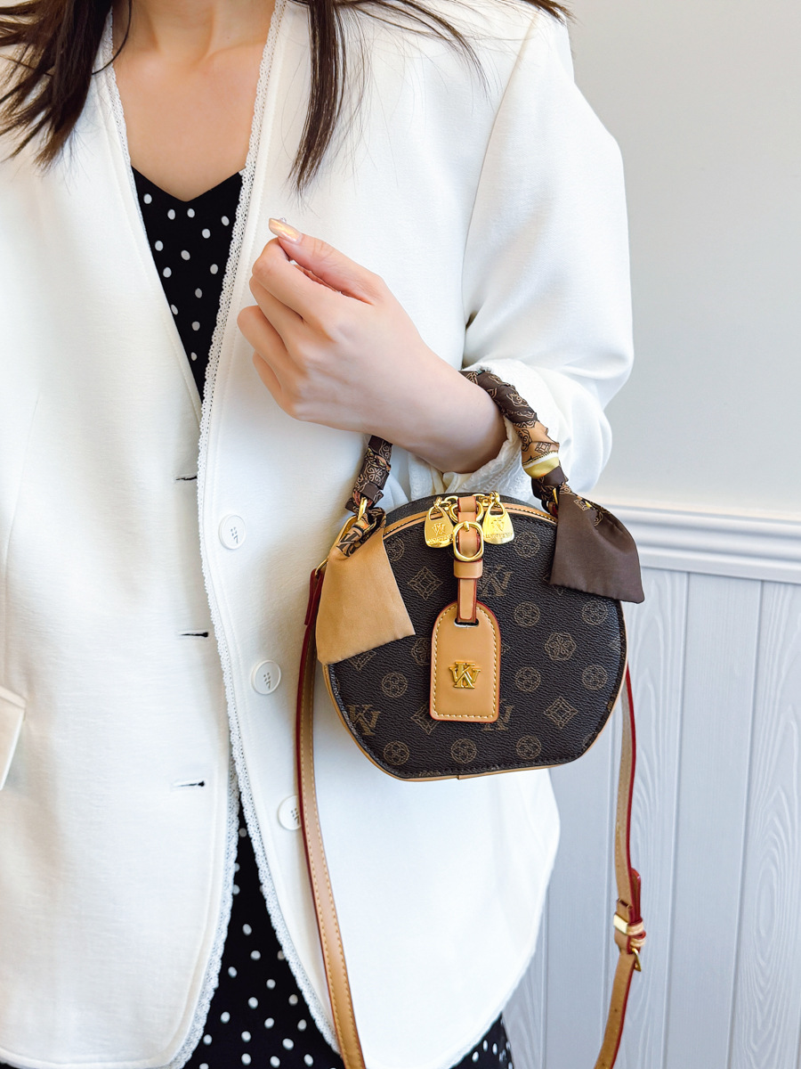 WK Top Quality Casual & Versatile Flap Tweed Puff Bird Logo Adjustable Chain Square Shoulder Leather Pinkoos Ladies Luxurious Bag