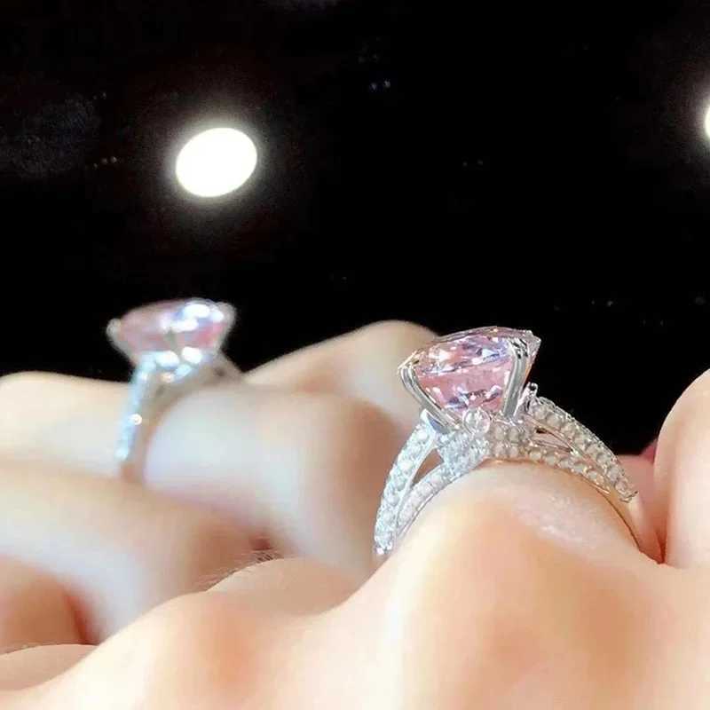 Gorgeous Female Rings 925 Sterling Silver Pink Large Oval Stone Rings for Women Single Row Zircon Wedding Band Jewelry Girl Gift H260416