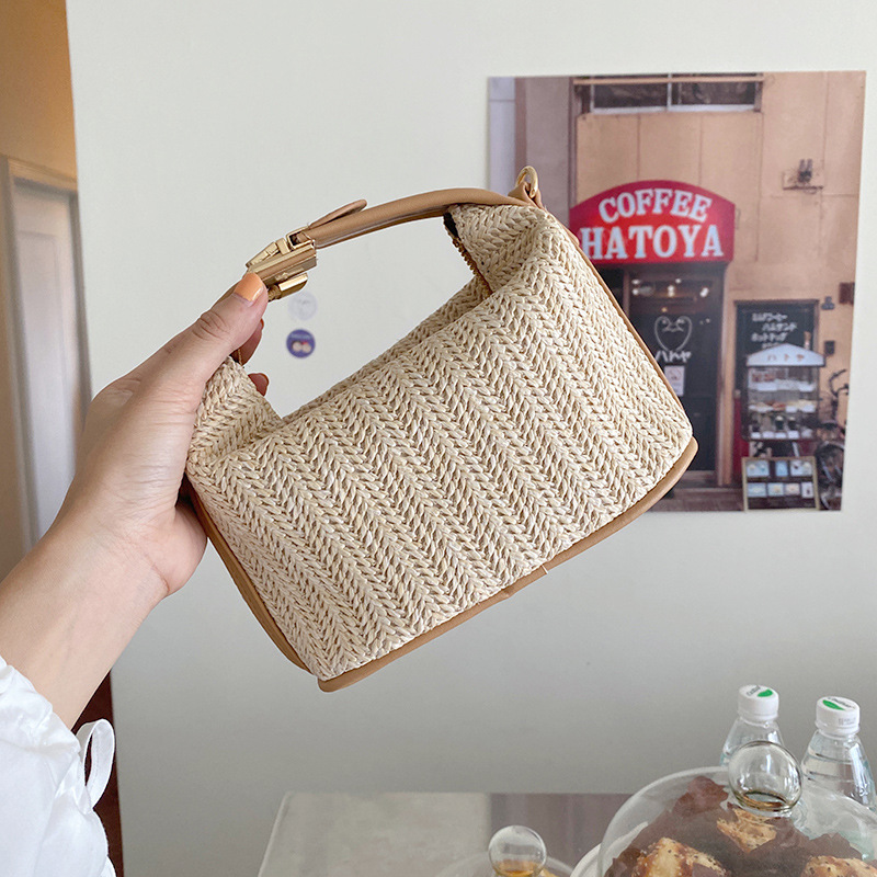 Summer Small Straw Handbag tote Trendy Shoulder Bag Woven Bucket Crossbody Bag Casual Seaside Beach Bag Gilrs Handle Tote