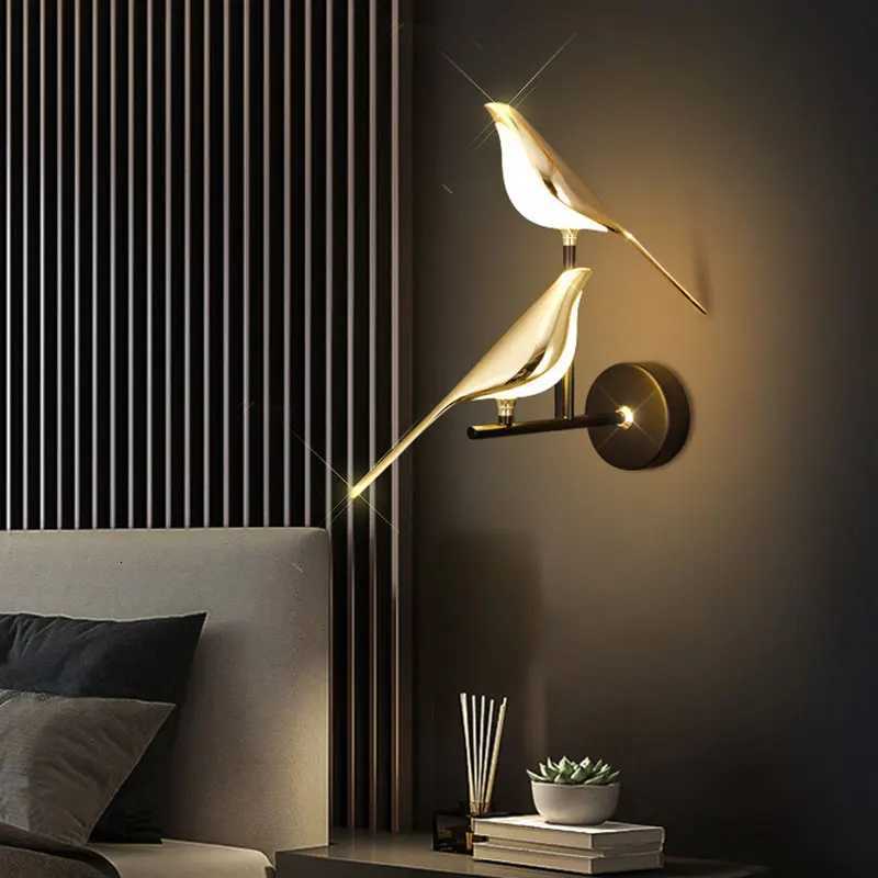 Nordic LED Golden Bird Wall Lamp Parlor Bar Bedside Hanging Light Novelty Rotatable Wall Lamp Bedroom Bedside Indoor Sconce M251118