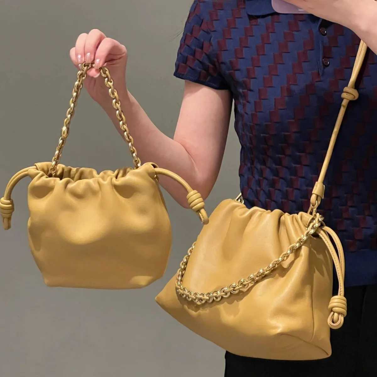 Genuine Leather Drawstring Chain Fortune Bag Cloud Soft Bag Fashion Single Shoulder Crossbody Bucket BagW251118