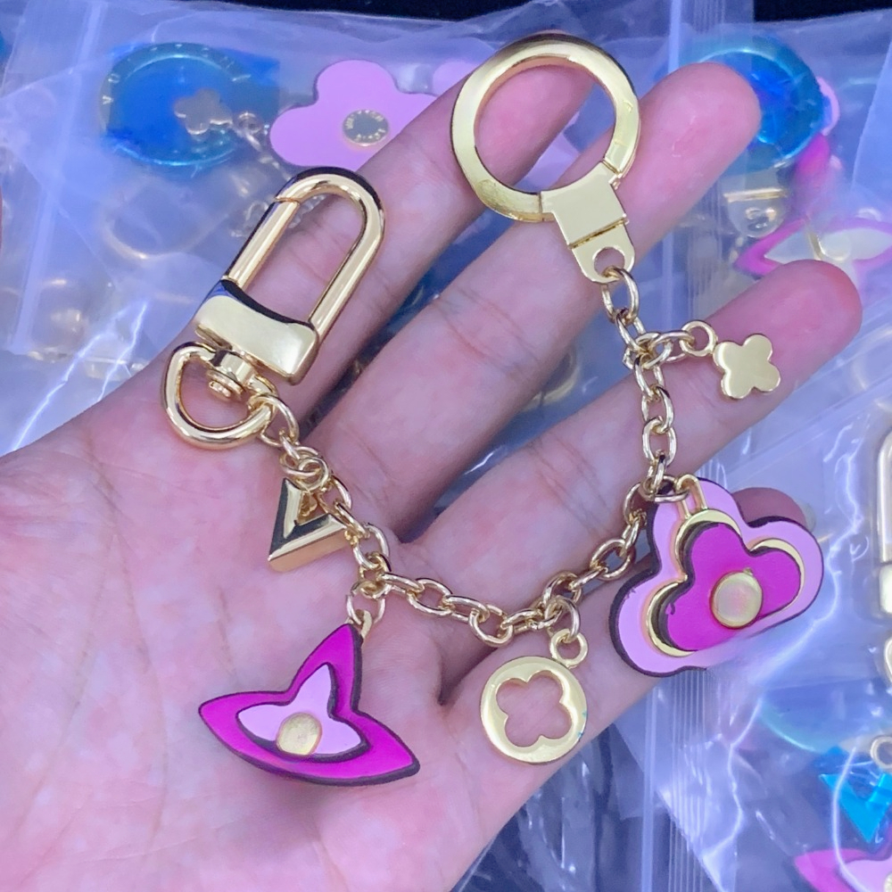 Designer Key Chain Accessories Keychains Letter Luxury Pattern Keychain Jewelry Gifts Lanyards for Key Bag Key Chain Heart Keyring Bags Pendant