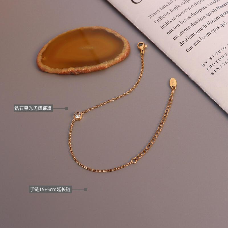 Personalized Ins style, simple and niche design, titanium steel gold-plated inlaid single dia jewelry, women's bracelet accessories