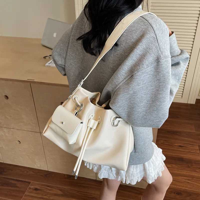 Chic Design Drawstring Bucket Bag Women Elegant Party Handbags French Retro Large Capacity Single Shoulder Crossbody Bags W251118