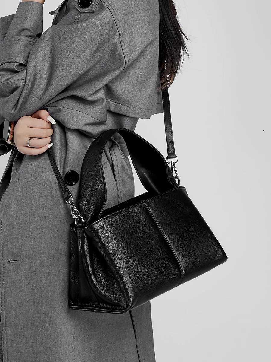 YANATARI Genuine leather woman bag shoulder bag Handbags ladies crossbody bags luxury designer minimalism cowhide Dumpling bagW251118