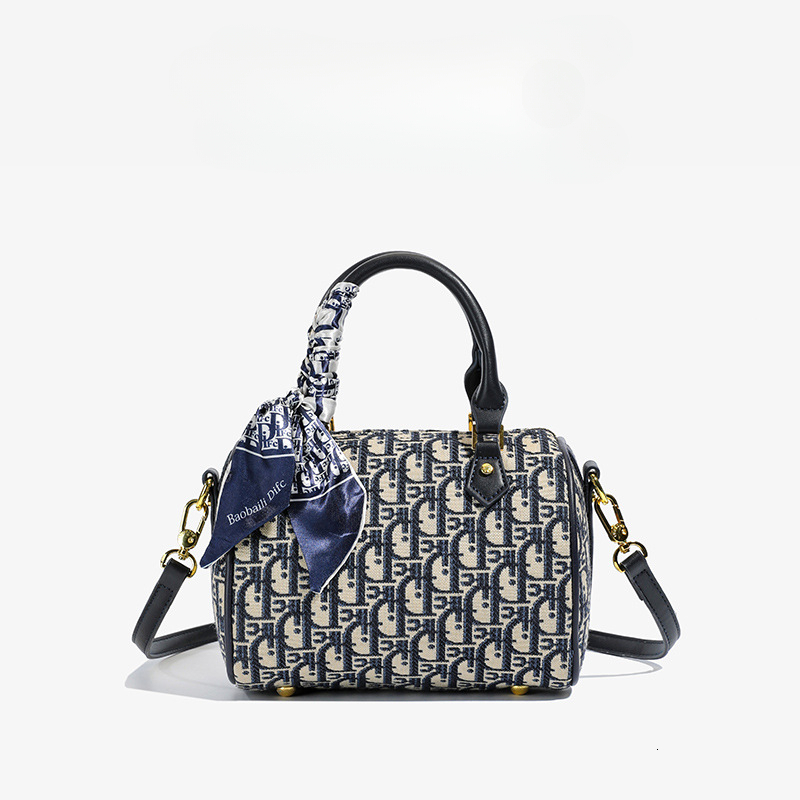 Luxury handbag embroidered with vintage flowers, Boston pillow bag, versatile bag for women, 2026 new light luxury handbag, single shoulder crossbody 