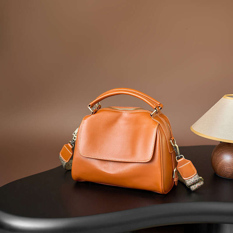 Luxury Bags Designer Soft Cross Body Bags Genuine Leather Women's Retro Vegetable Tanned Leather Shoulder Bags Boston Hot Sale Tote