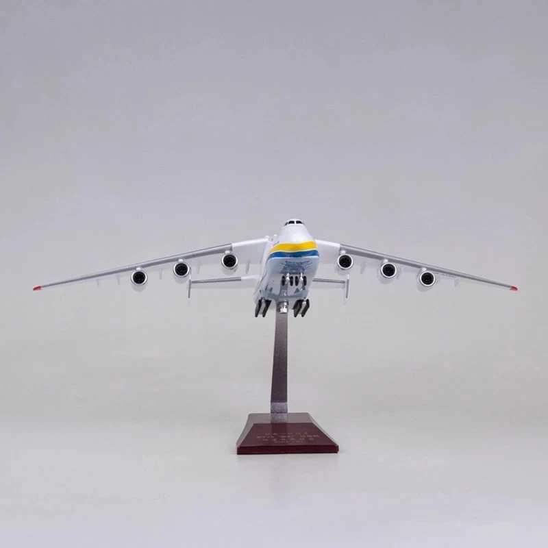 1/200 Scale Antonov AN-225 Transport Aircraft Airplane Model Plane Aviation Toys Games Aeroplane Plastic Metal Miniature Play C251118