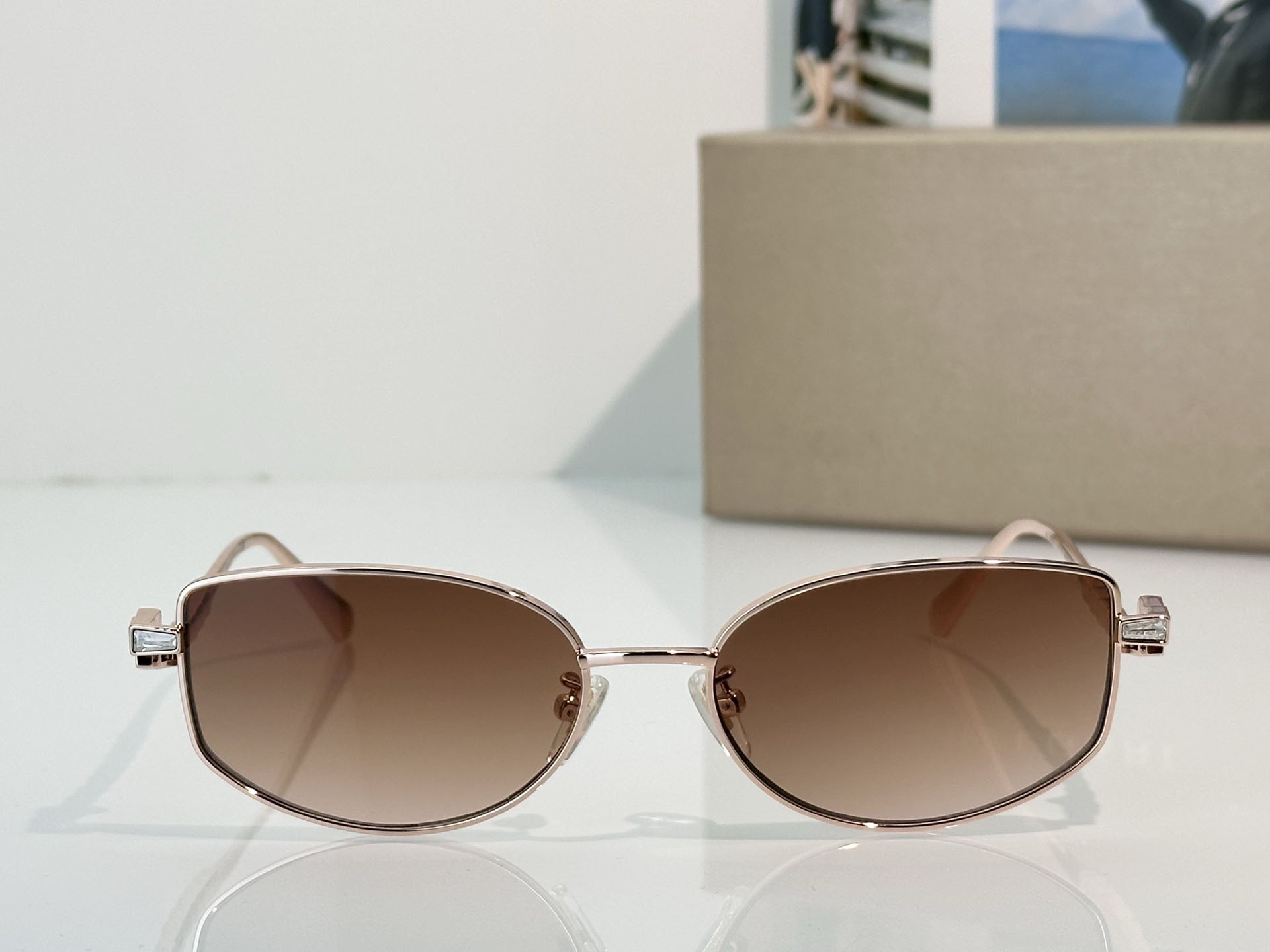 Luxury Designers Womens Sunglasses For Women Men Sun Glasses Mens Designer 1803LU Fashion Style Protects Eyes Random Box