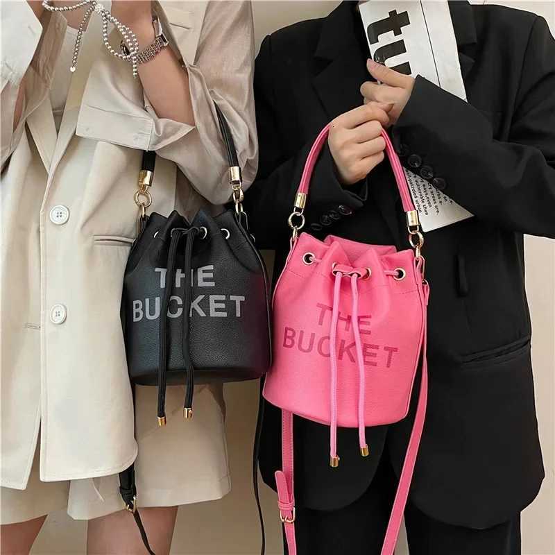 Ladies Handbags Fashion PU Leather Messenger Bags Adjustable Strap Portable Casual Simple Exquisite for Weekend VacationW251118