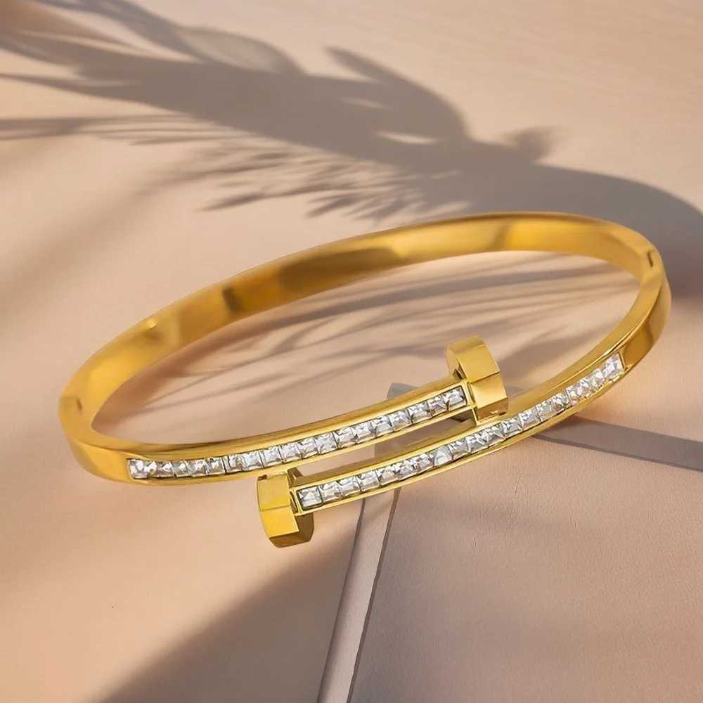 Stainless Steel Nails Inlaid With Zirconium Multi-layered Bracelet Women 18k Gold Plated Couple Holiday Gift Bracelet Jewelry W251118