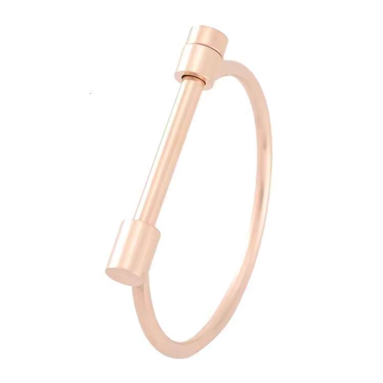 DHcollections Gilded Stainless Steel For Girls, Fashionable Bracelet With Round Chain Hammer Striking Texture Buckle