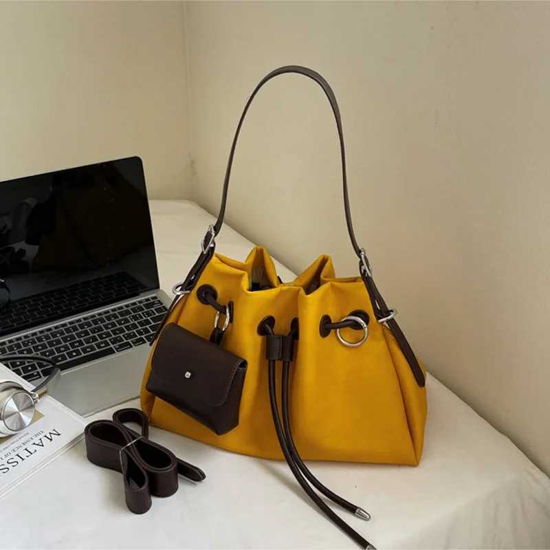 Niche Design Drawstring Bucket Bags Women Summer PU Leather Commuter Shoulder Bag Female Fashion HandbagsW251118