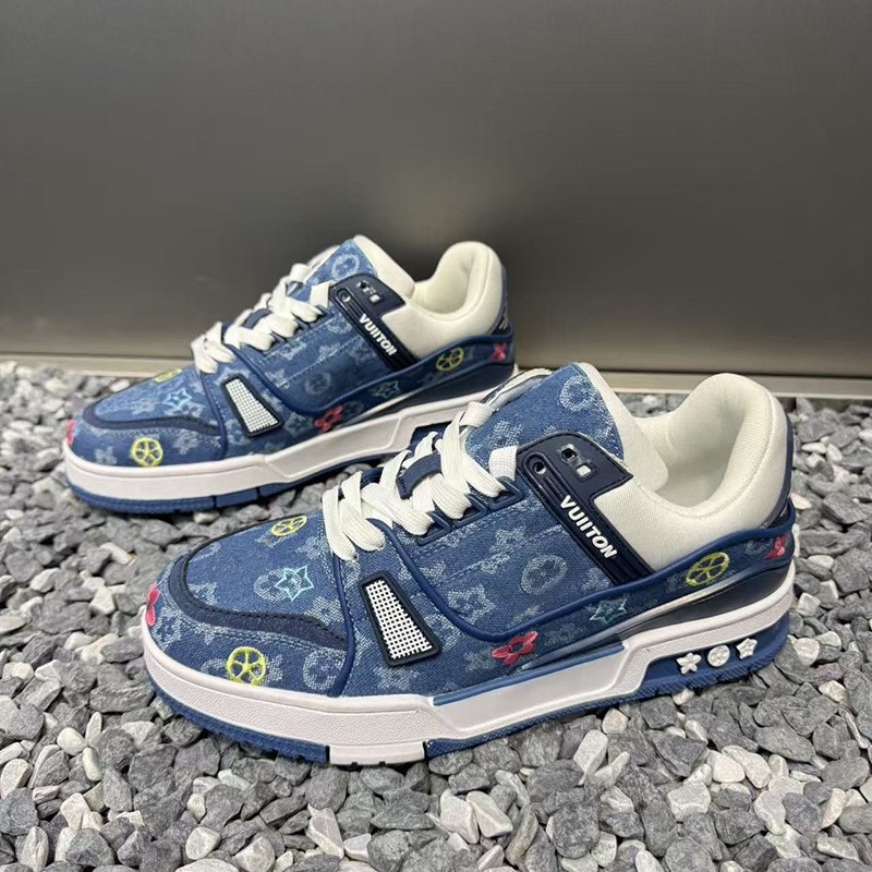 Free shipping, fashionable, versatile, lightweight, sporty, anti-slip, breathable, height-increasing, thick-soled, daily wear, trendy couple style sne