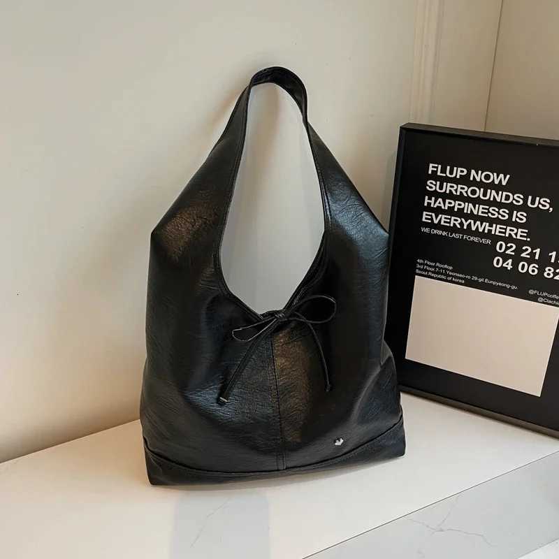 PU Material 2024 Hot Selling Shoulder Bag Bow Solid Color High Beauty Fashion Handbag Soft Simple Fashion Western Style Tote BagW251118