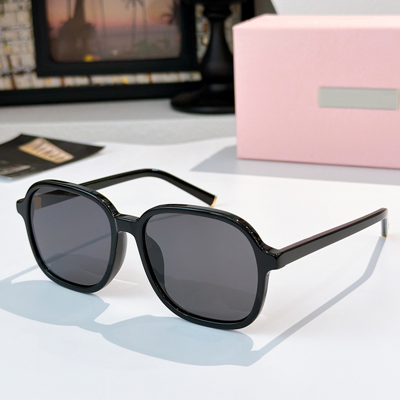 Luxury Sunglasses Women And Men Fashion Oversized Square Eyewear B01S Designer Sunglasses Outdoor Goggles UV400 Protection Glasses With Box