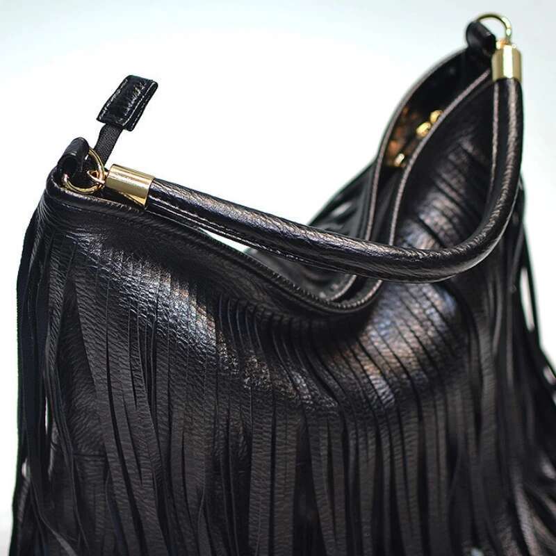 Boho Style Tassels Crossbody For Women 2025 Casual Fringes Shoulder Bag Zipper Large Capacity Soft Leather