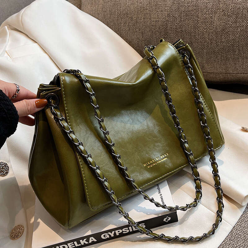 2025 New Fashionable and Trendy Women's High Grade Chain Crossbody Bag, Commuter Tote Bag