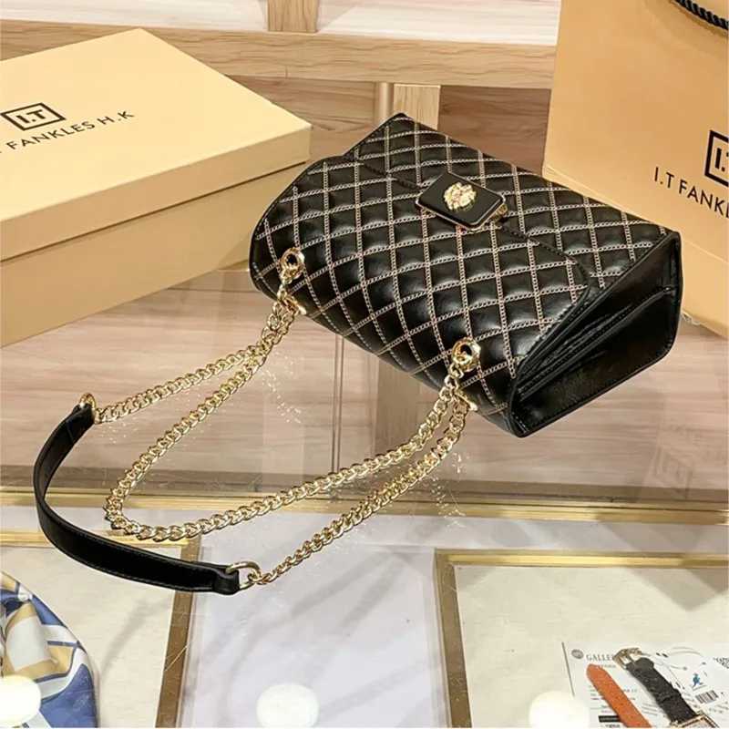 High end diamond grid chain small square bag for women 2025 new spring and summer single shoulder diagonal cross armpit bagW251118