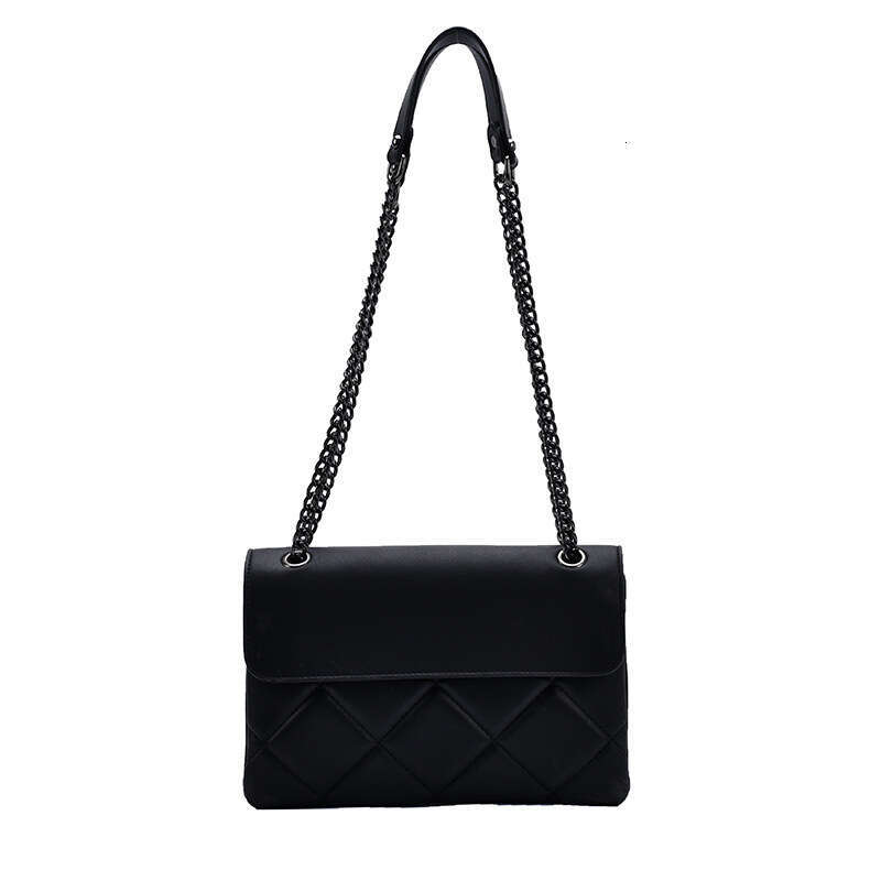 2025 new fashionable high-end diamond grid women's crossbody bag, simple and versatile chain single shoulder armpit bag