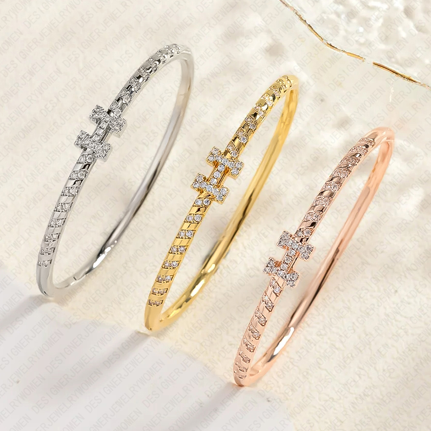 Designer Bracelet Bracelet for Women Diamond Bangle Letter Bangles Personalized Initial Bangles Luxury Jewlery Designer for Women Elegant Timeless Gif