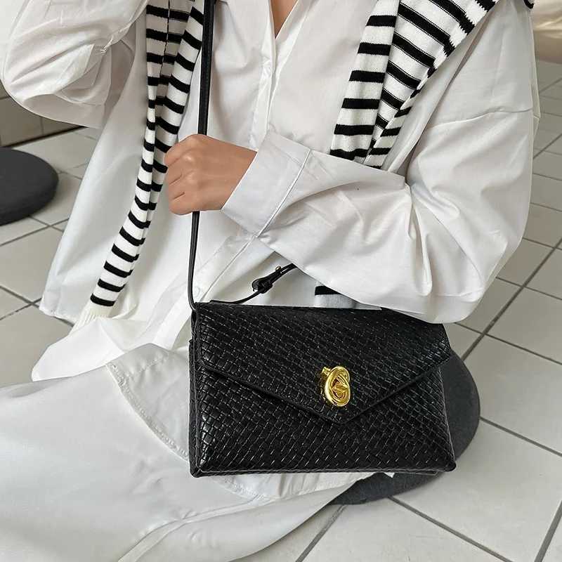 High-Quality Leather Shoulder Bag for Ladies Womens Handbag By Famous Designer Popular Classic Tote Elegant StyleW251118