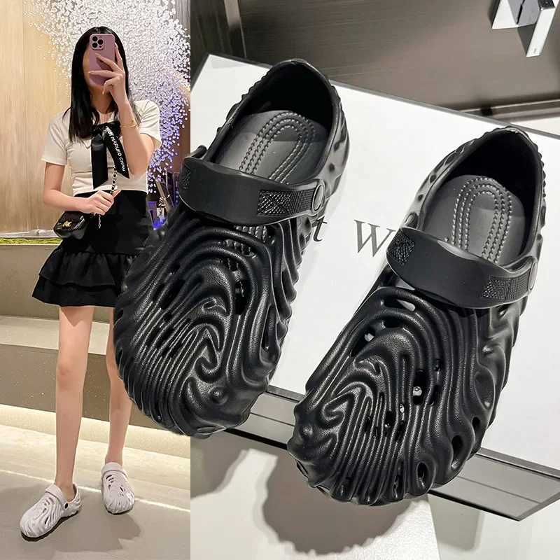 Large Size Slip-On Sandals Womens Breathable Anti-Slip Beach Thong Shoes Fingerprint Design Couple Style Summer New ArrivalC250418