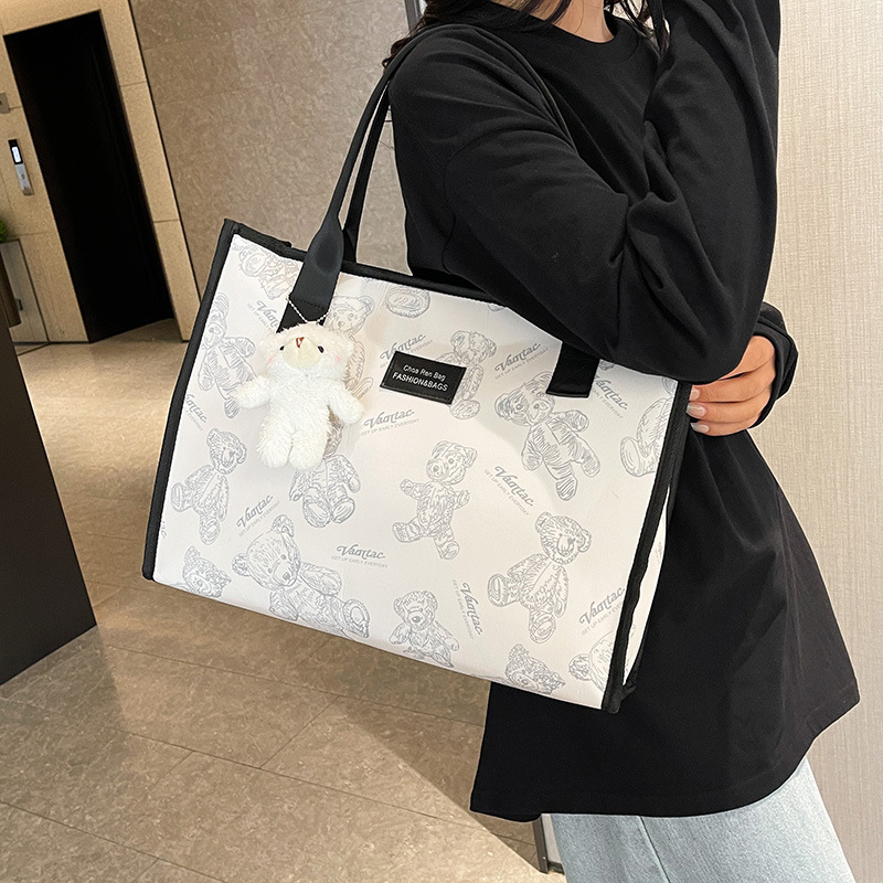 Fashionable Multipurpose Women's Canvas Tote - Durable & Spacious for Daily Use