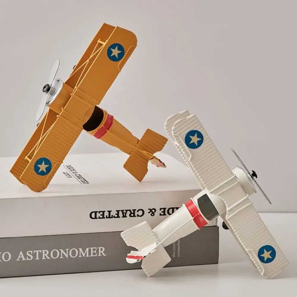 Retro Iron Vintage Airplane Model Collection Handicraft Aircraft Ornaments Livingroom Delicate Metal Plane Models Home Decor C251118