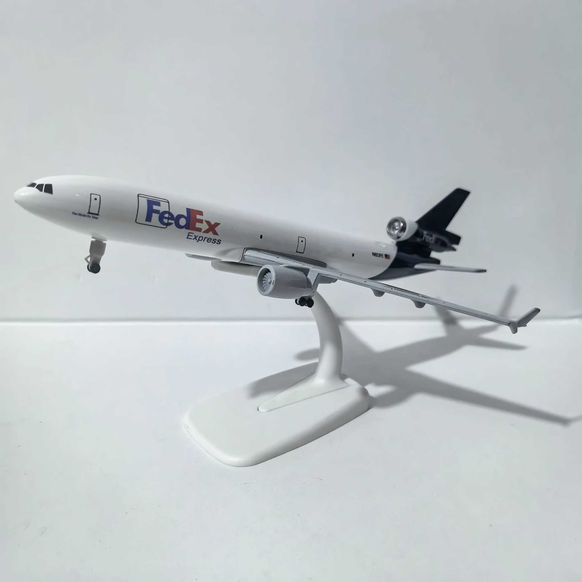 JASON TUTU 20CM Diecast Metal Planes Fedex Express McDonnell Douglas MD-11 Aircraft Model Planel Airplane Collect Gifts C251118