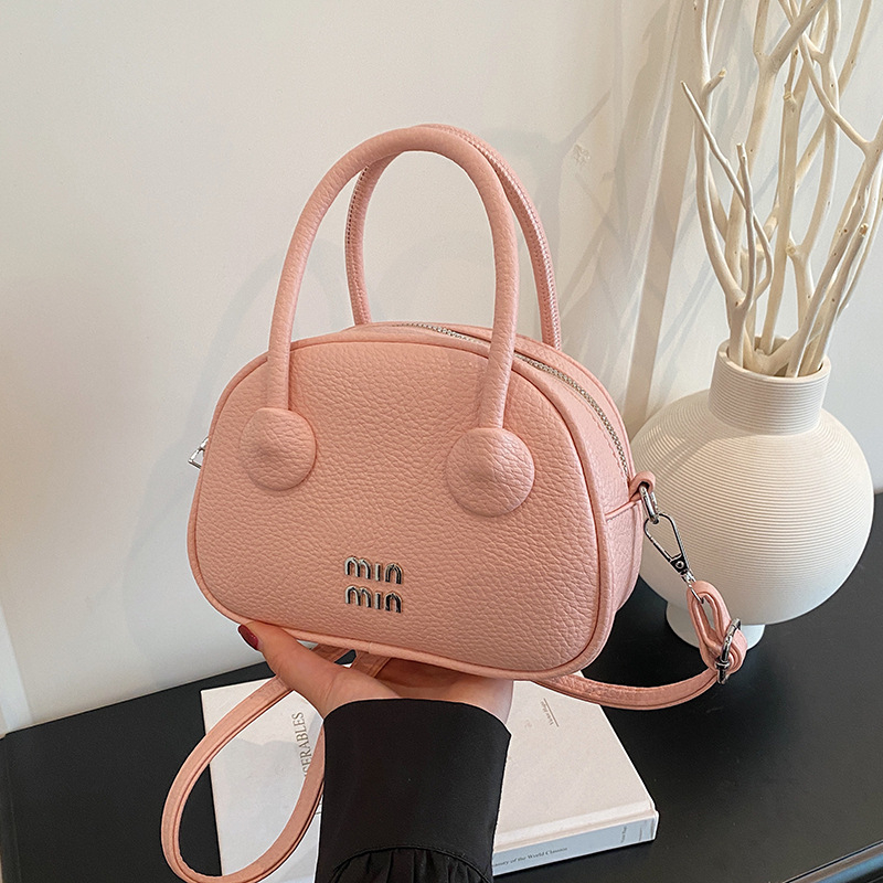 hot free shipping designer Shoulder Bags for woman Casual Fashion black blue pink outdoor letter circular handbag