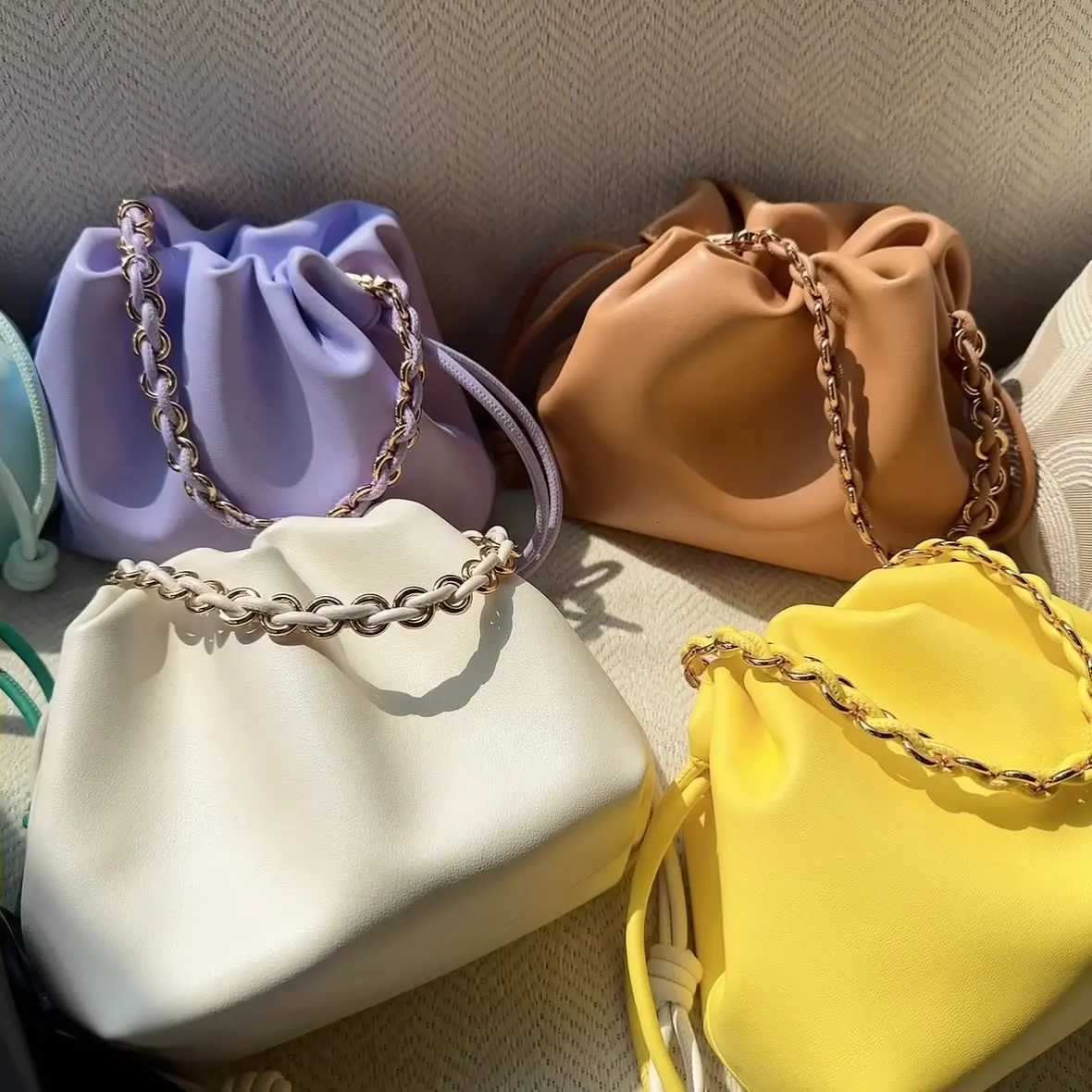 Genuine Leather Drawstring Chain Fortune Bag Cloud Soft Bag Fashion Single Shoulder Crossbody Bucket BagW251118