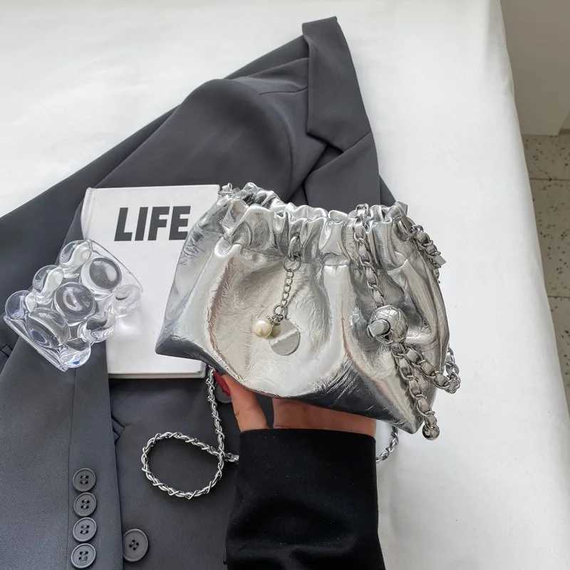 Summer Premium Sense Niche Hundred Crossbody Chain Bag 2025 New Silver Drawstring Bucket Bag CloudsW251118