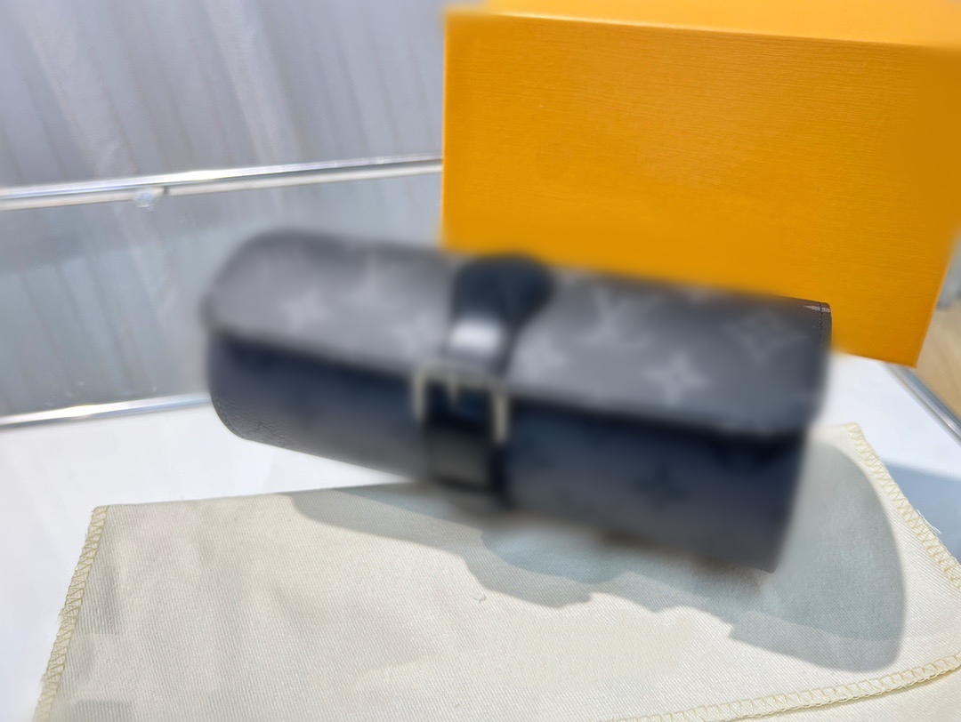 With box Can store three watches Designer watch storage box Mens Womens Watch Case Box High quality genuine leather colorful brown flower Fashion jewelry storage box