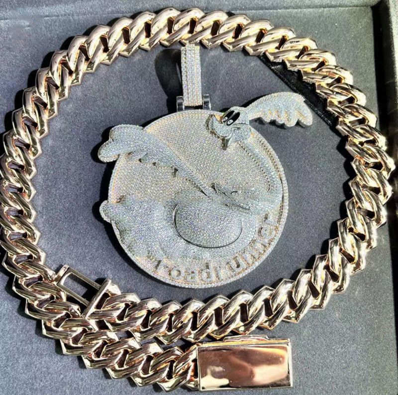 Latest Pendant and Necklace Designs Christmas gifts Fashion Jewelry Moissanite Diamond and 18mm Necklace 3*3 Inches Pendant Set