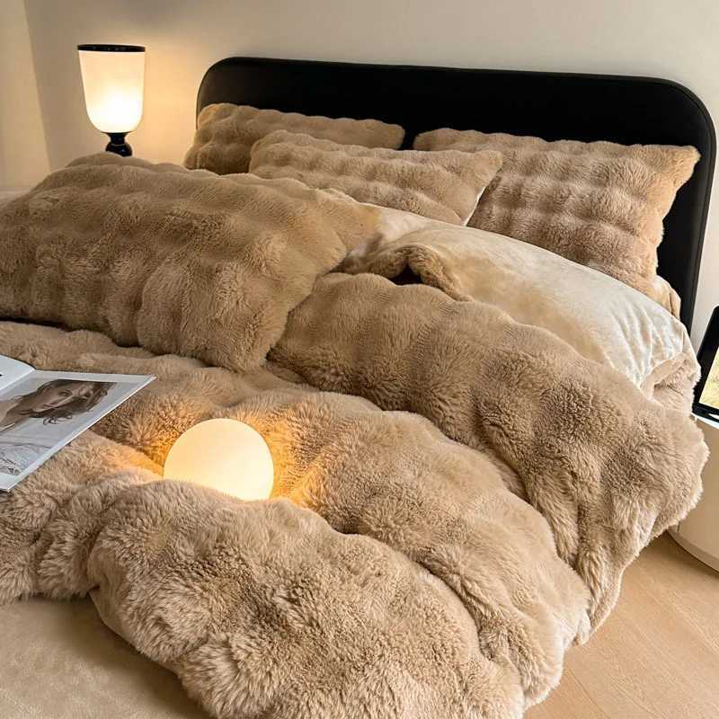 Rabbit Fleece Four-piece Set Milk Fleece Bed Sheet Quilt Cover Winter Thickened Flannel Fleece Double Single Bed Three-piece SetM251118