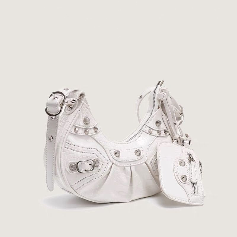 New motorcycle bag rivet tassel bag pleated bag punk style underarm bag fashionable high-end single-shoulder women's bag