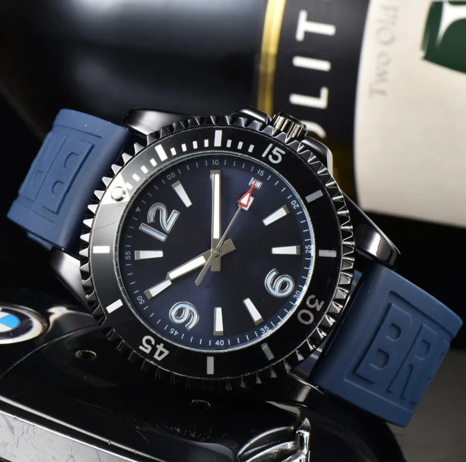 New Quality Quartz Movement Watch for Mens Watches Black Watch Rubber Strap Sport Waterproof WristWatch Montre De Luxe 01