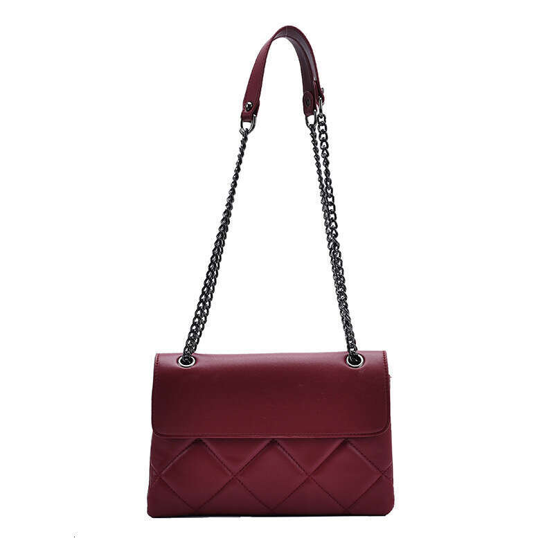 2025 new fashionable high-end diamond grid women's crossbody bag, simple and versatile chain single shoulder armpit bag