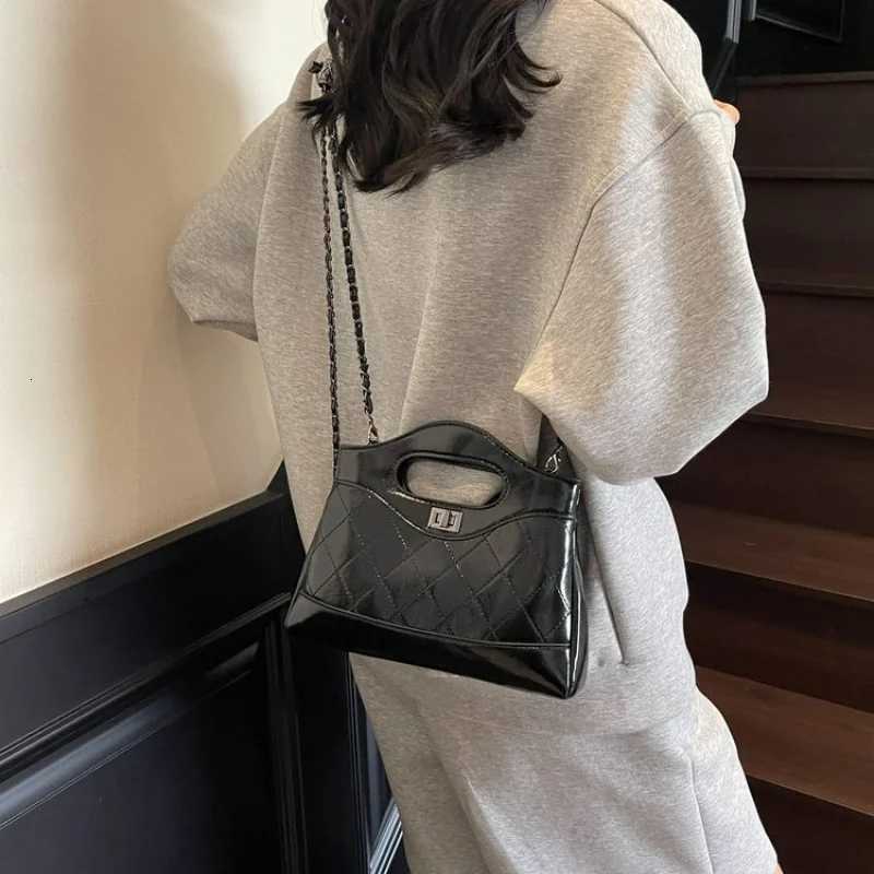 Chic Womens Crocodile Pattern Handbag Top-Handle Crossbody Shoulder Bag Ladies Fashionable Everyday Luxury PurseW251118