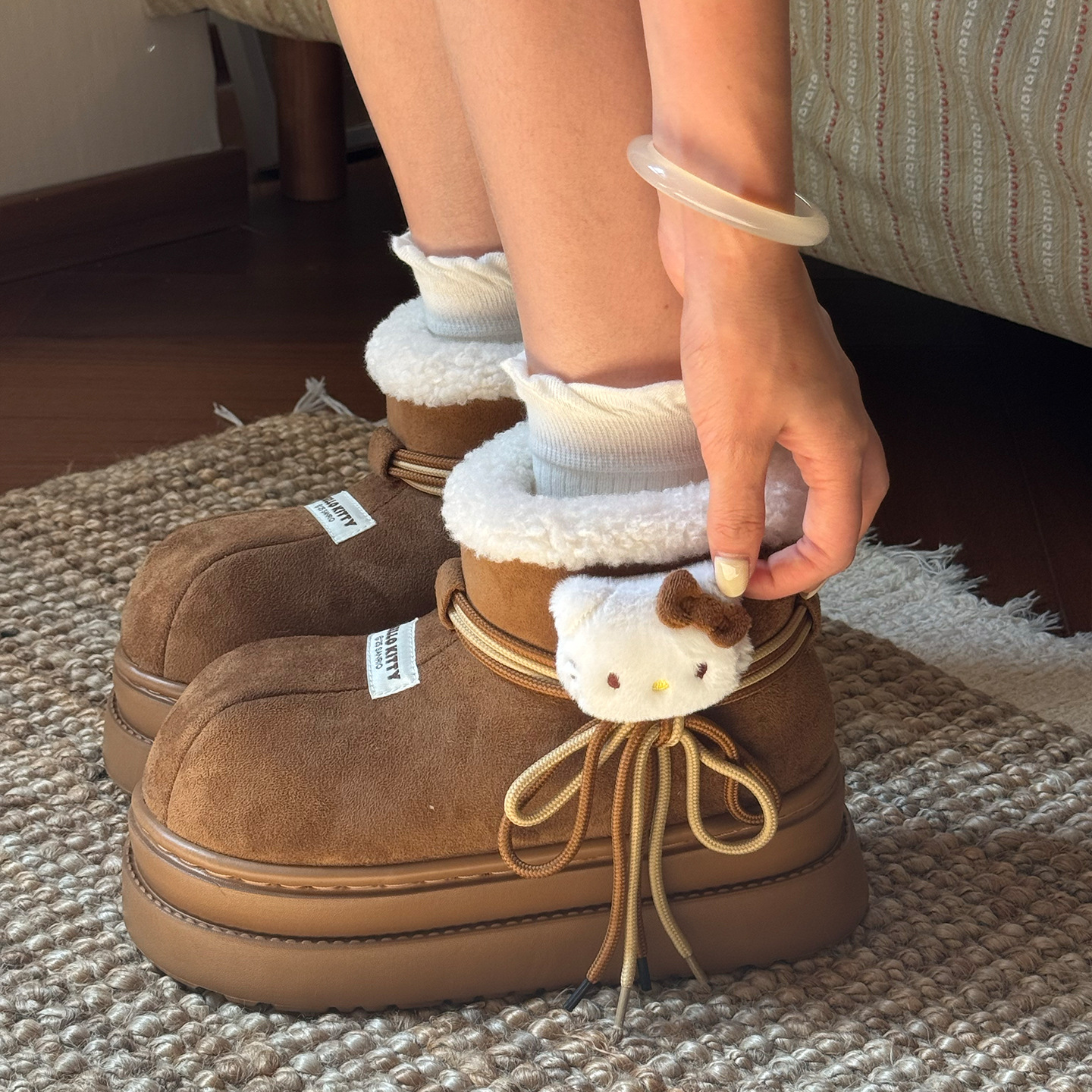 Free shipping, fashionable and versatile winter daily wear, thick-soled, height-increasing, anti-slip, suitable for outerwear, warm fleece snow boots 