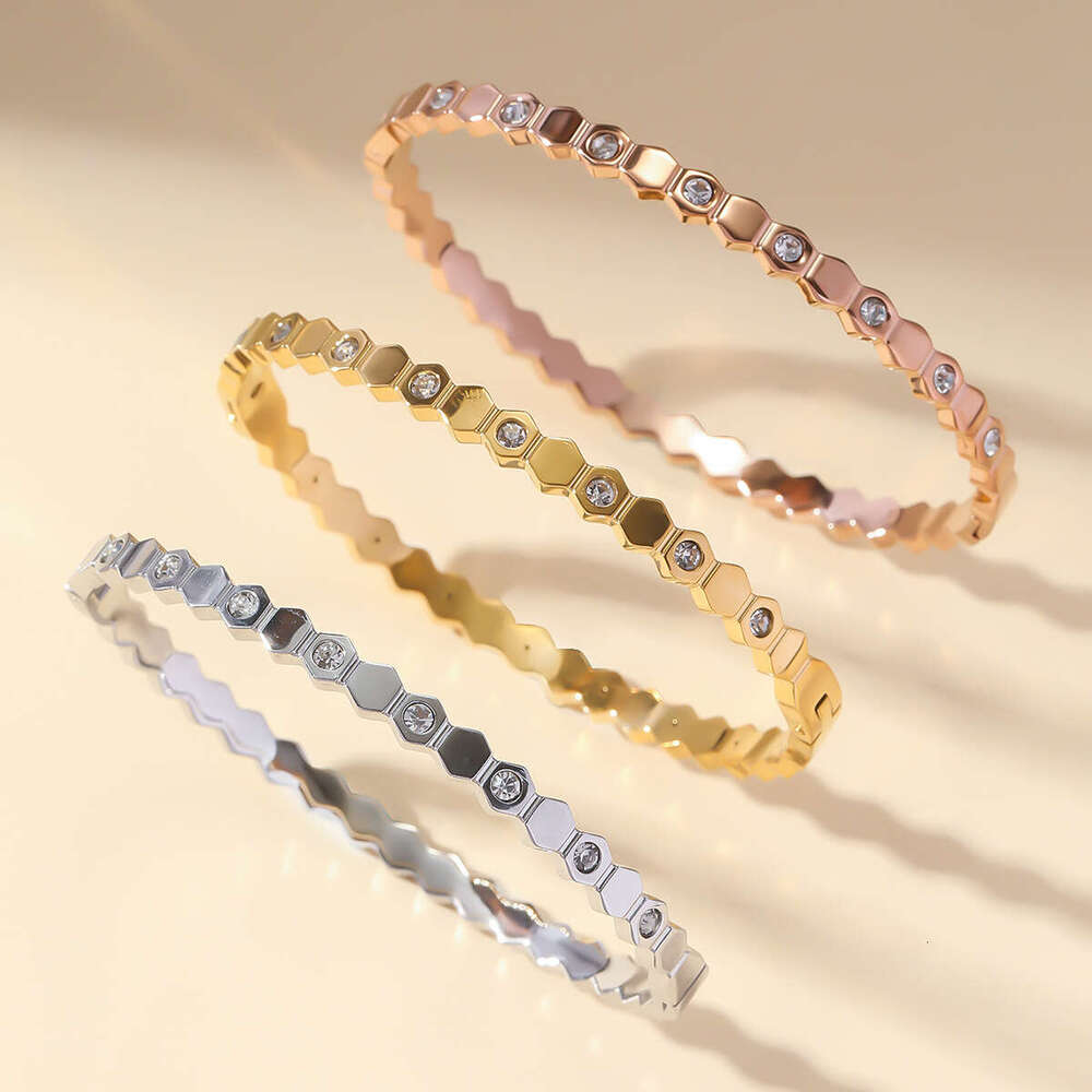 High Version V CNC Shangmei Honeycomb Bracelet Pure Silver Plated 18k Rose Gold Inlaid with Diamonds Light Internet Celebrity Jewelry 250728